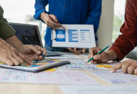 運用と制作、コンサルの一体化のイメージ（仮）